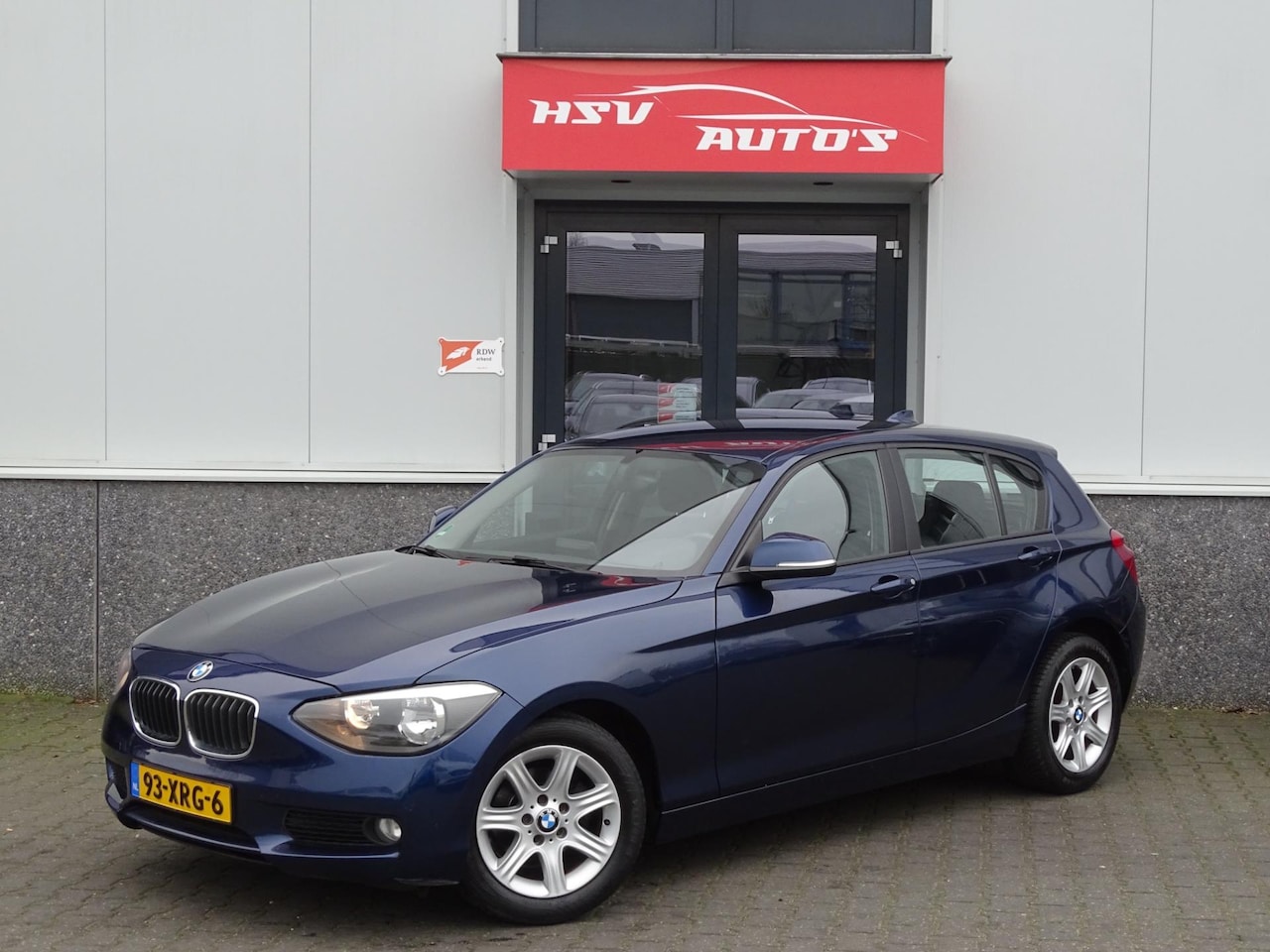 BMW 1-serie - 116i Business navi LM 4-deurs - AutoWereld.nl