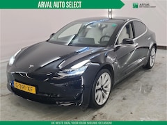 Tesla Model 3 - Standard RWD Plus 60 kWh 238pk | Trekhaak 1.000kg | Autopilot | Wit interieur | 19" velgen