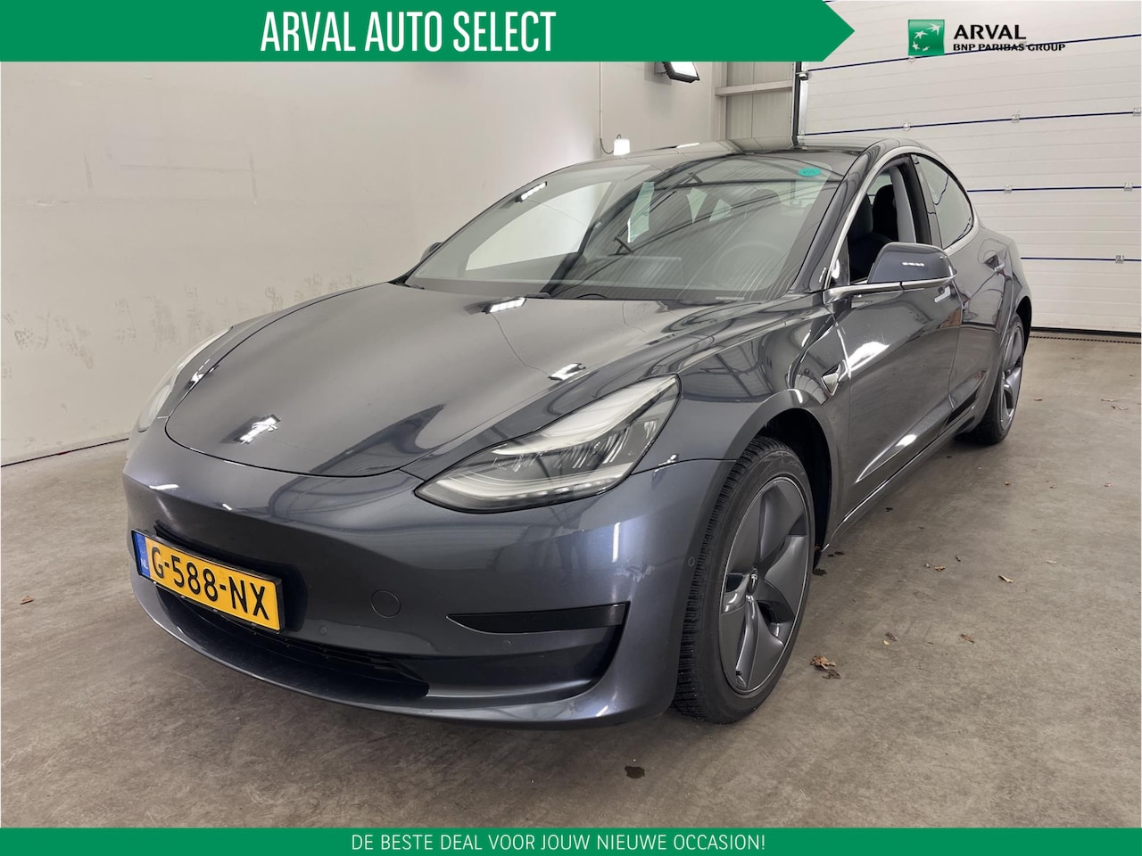 Tesla Model 3 - Standard RWD Plus 60 kWh 238pk | Trekhaak 1.000kg | Autopilot | Zwart interieur | 18" Aero - AutoWereld.nl