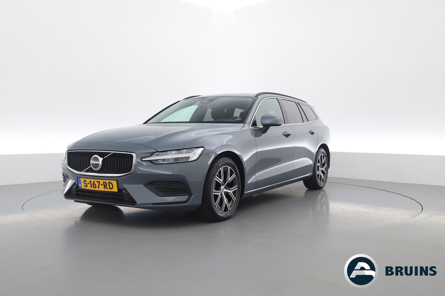 Volvo V60 - 2.0 B3 Core | Stoel + stuurverwarming | Adap. cruise | Camera - AutoWereld.nl