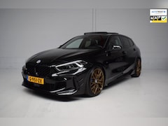 BMW 1-serie - M135i xDrive M-SPORT PERFORMANCE / ORG.NED / SCHUIFDAK / M-SPORT-ZETELS / CAMERA / 19INCH