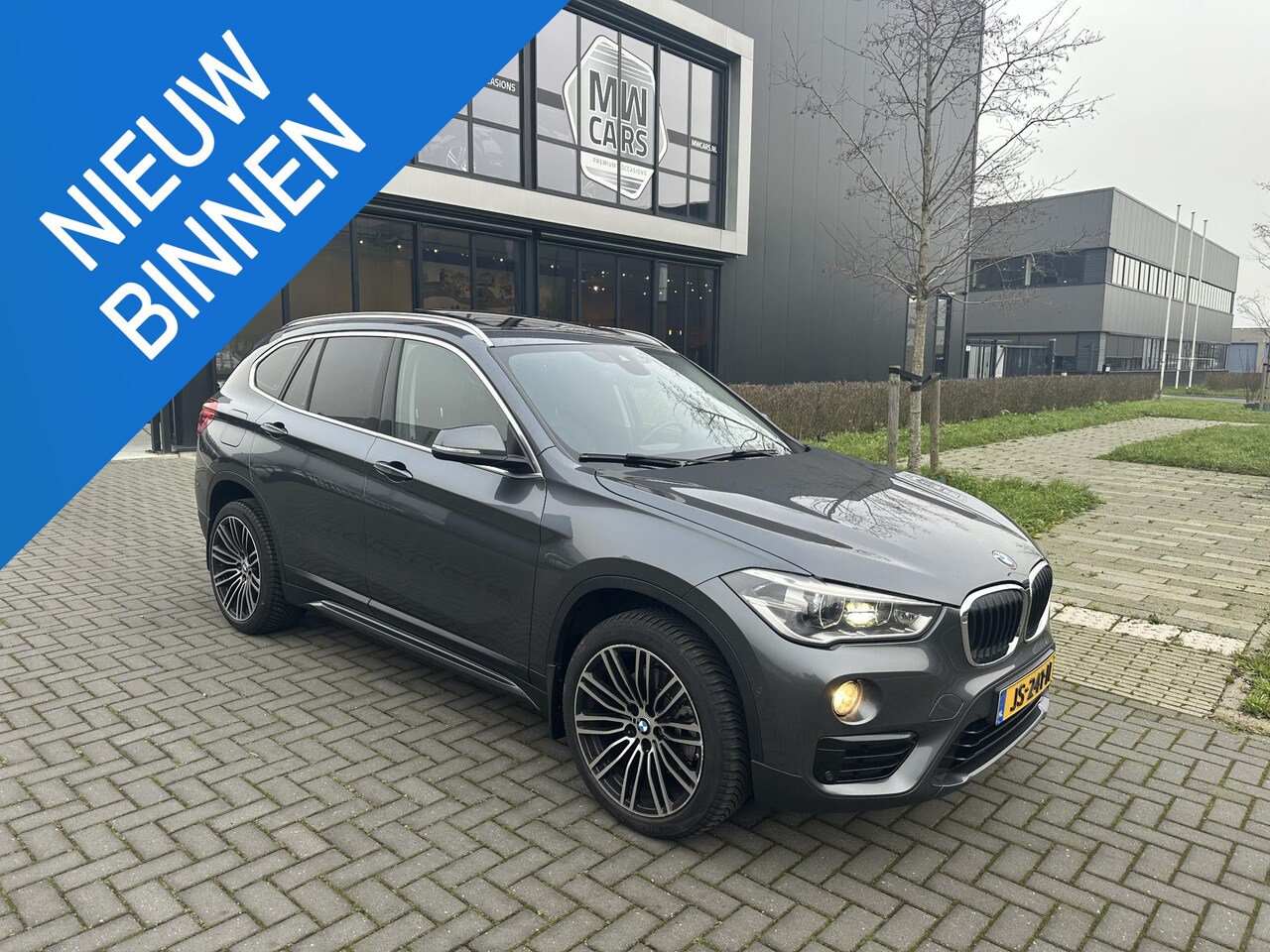 BMW X1 - xDrive20i Centennial High Executive - AutoWereld.nl