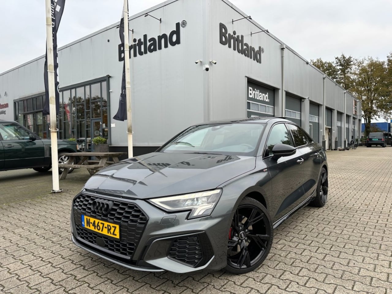 Audi A3 - 35 TFSI 150PK S-Line Aut. bj2021 *Pano *Navi *PDC *Cruise *19inc - AutoWereld.nl