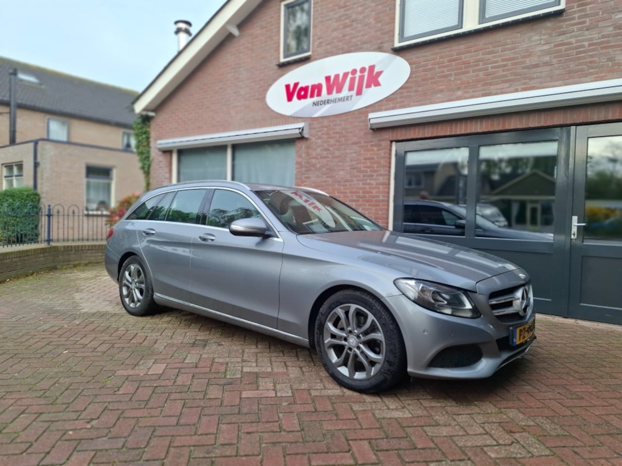 Mercedes-Benz 200-serie - 200CDI PRESTIGE - AutoWereld.nl