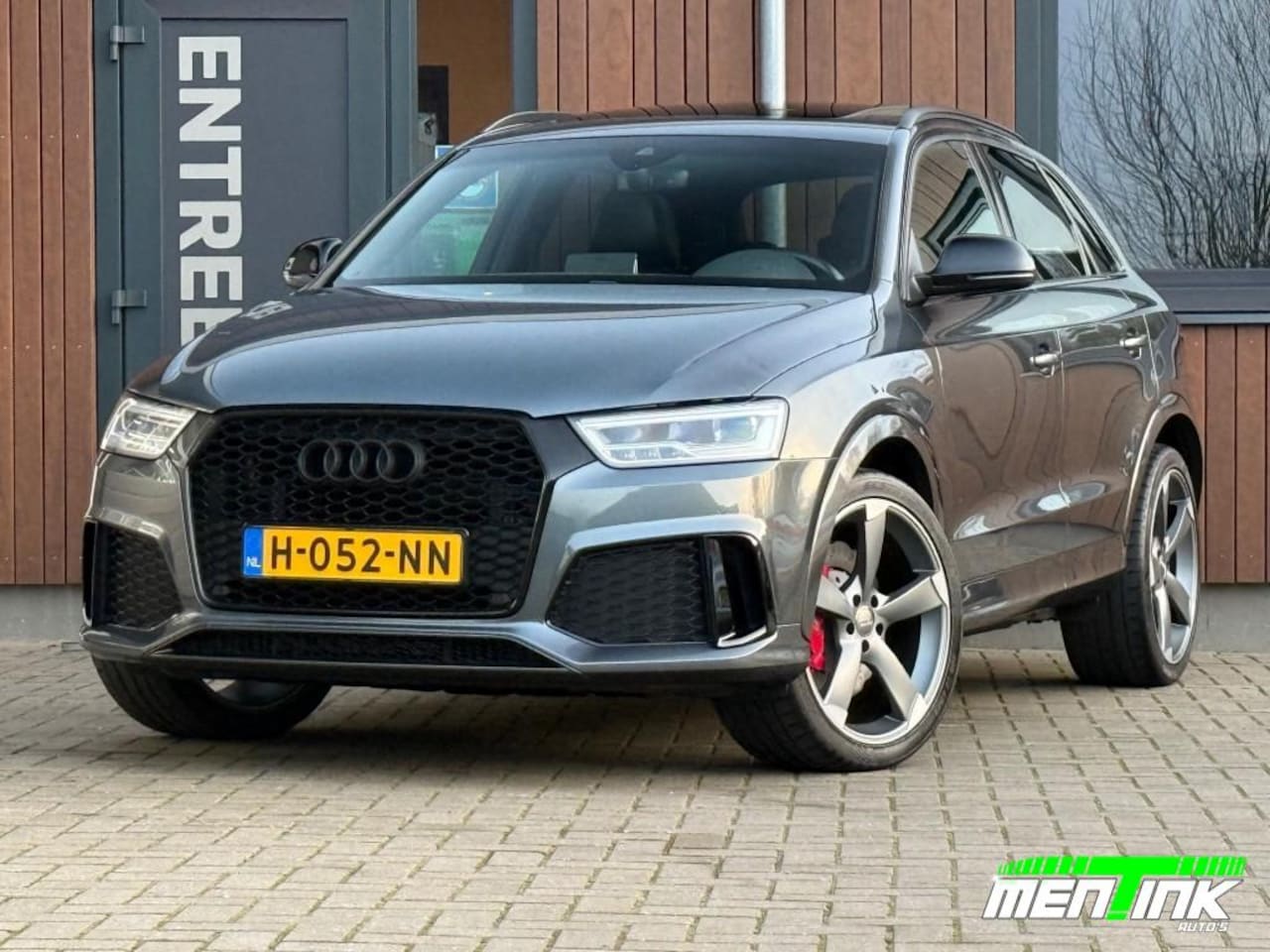 Audi Q3 - 2.5 TFSI RS Q3 Pano Bose 20'' leder trekhaak camera - AutoWereld.nl