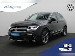 Volkswagen Tiguan - 1.4 TSI 245PK DSG eHybrid R-Line Business+ | Pano | Trekhaak | 360 Camera | Navi | Adaptie