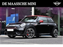 MINI John Cooper Works - Hatchback Chili Automaat / Panoramadak / Achteruitrijcamera / JCW Sportstoelen / Head-Up /