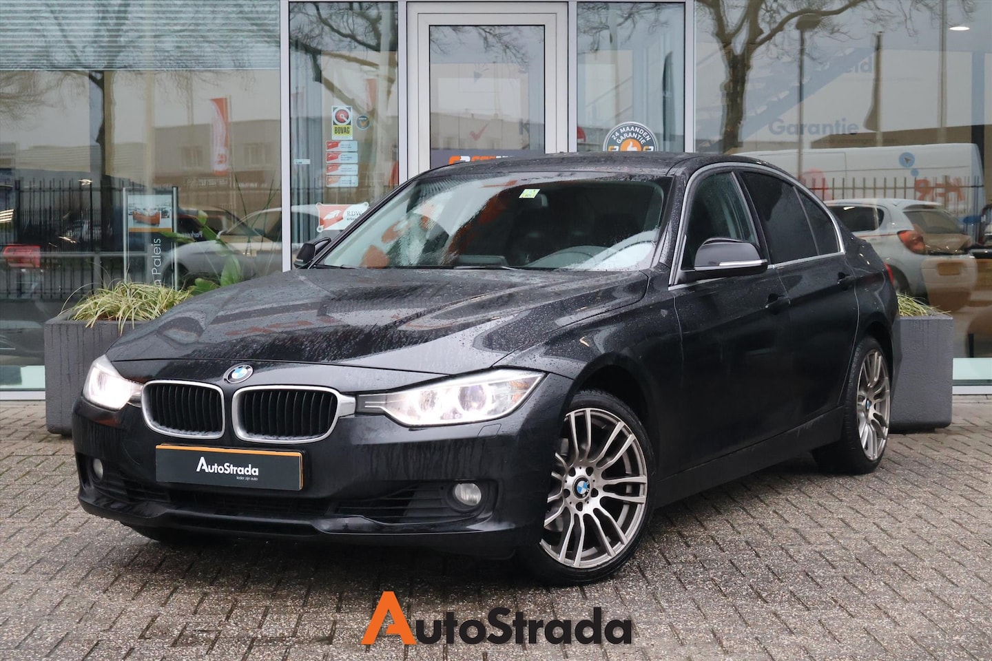 BMW 3-serie - (f30) 320i Executive I Navi I Trekhaak I Climate I Cruise - AutoWereld.nl