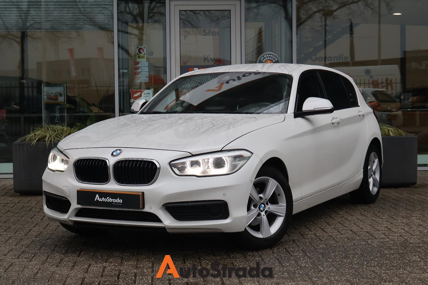 BMW 1-serie - (f20) 118i SportLine 136pk AUT I Climate I Stoelverwarming I Navi I Leder - AutoWereld.nl