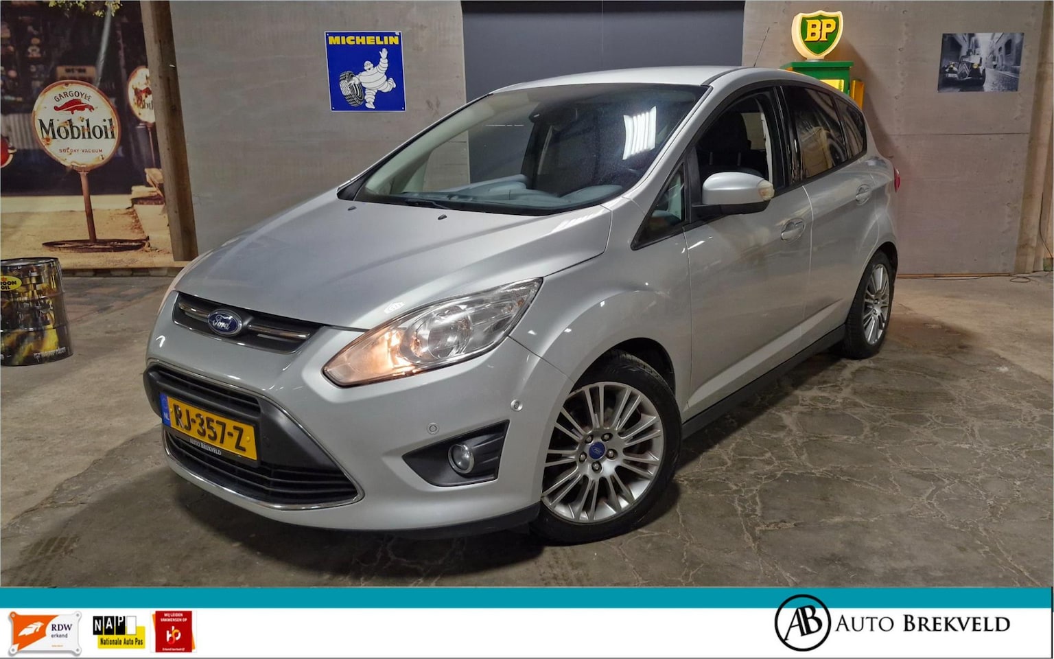 Ford C-Max - 1.0 Eco Boost Champions League 125PK | Rijklaar | PDC V+A | LMV | Airco | Stoelverwarming - AutoWereld.nl