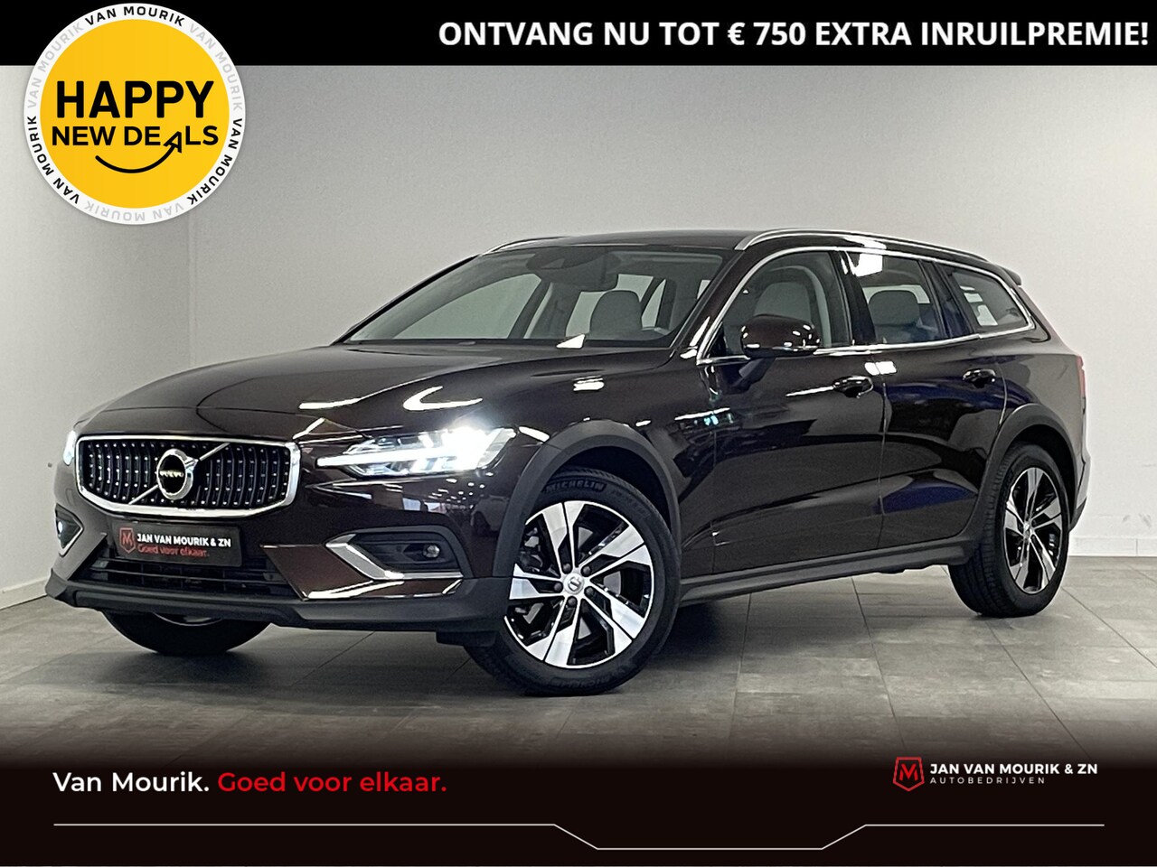 Volvo V60 Cross Country - 2.0 T5 AWD Pro | Achteruitrijcamera | Trekhaak | Cruise Control Adaptief - AutoWereld.nl