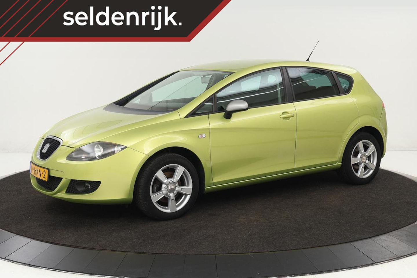 Seat Leon - 1.6 25 Edition I | Airco | Cruise control | Radio/CD | Getint glas - AutoWereld.nl