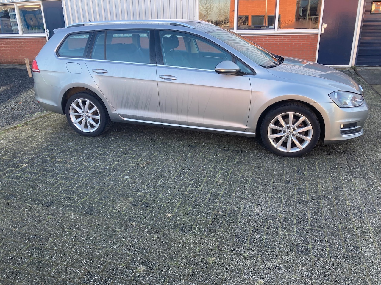 Volkswagen Golf Variant - 1.6 TDI Connected Series TDI (Turbodiesel) 110pk - AutoWereld.nl