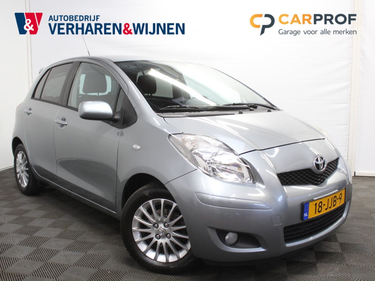 Toyota Yaris - 1.3 VVTi Dynamic AIRCO | ELRM | TREKHAAK | LMV | CV | STB - AutoWereld.nl