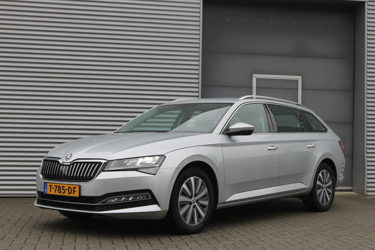 Skoda Superb Combi - 2.0 TDI Business Edition Plus I AUTOMAAT I CARPLAY I 39000 KM I INCL. BTW - AutoWereld.nl