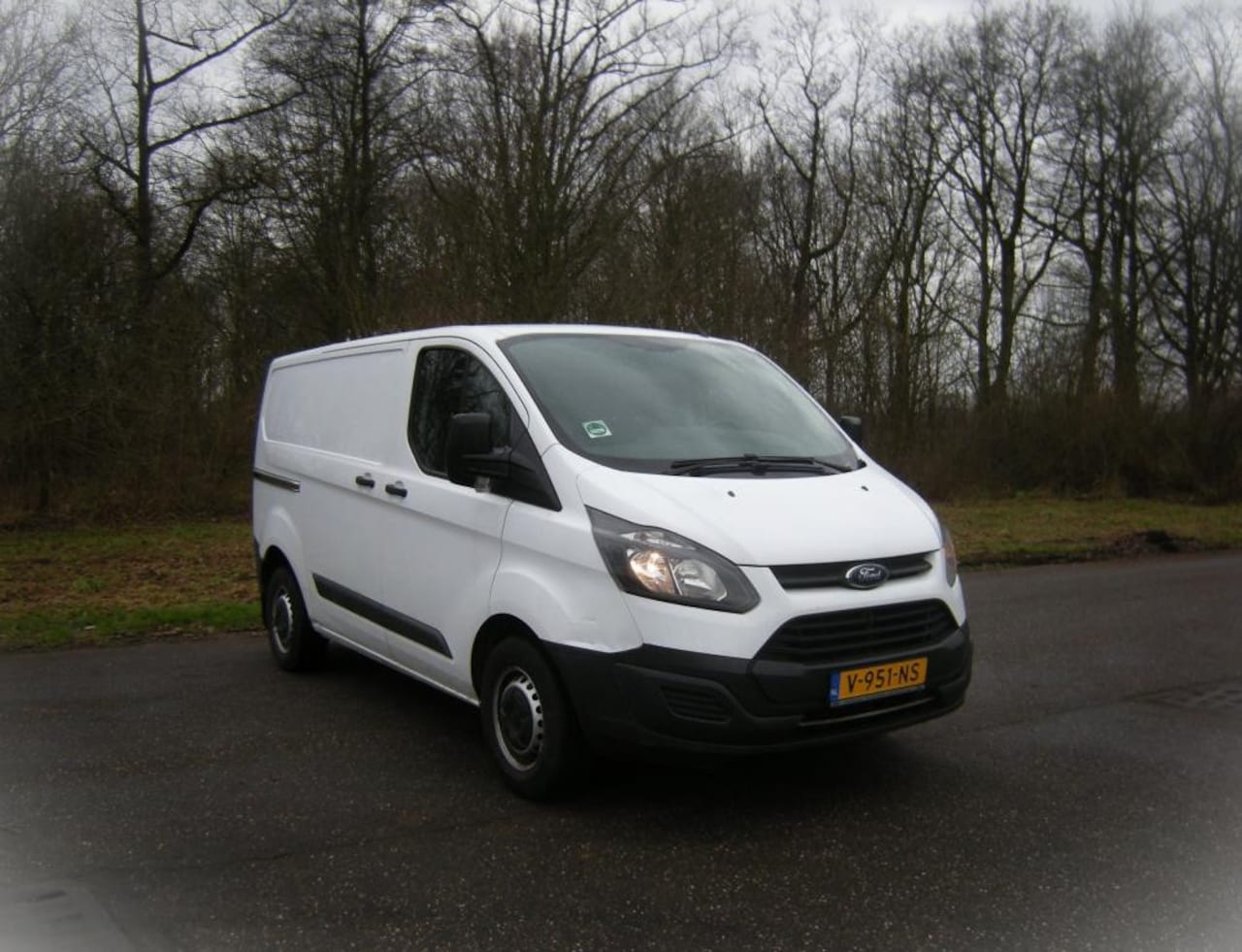 Ford Transit Custom - 270 2.0 TDCI L1H1 Economy Edition . Airco . 3 Zits . Trekhaak . enz - AutoWereld.nl