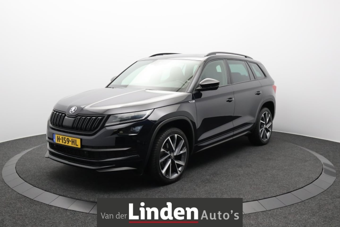 Skoda Kodiaq - 1.5 TSI Sportline Business DSG Automaat 7-Zitplaatsen | Afn. Trekhaak | Panodak | Navigati - AutoWereld.nl