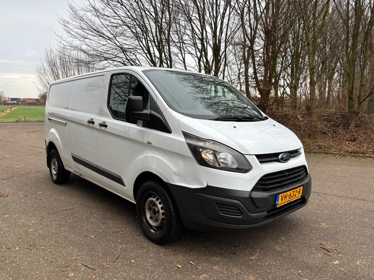 Ford Transit Custom - 330 2.2 TDCI L2H1 Ambiente | 3 pers. | APK 05-2025 - AutoWereld.nl