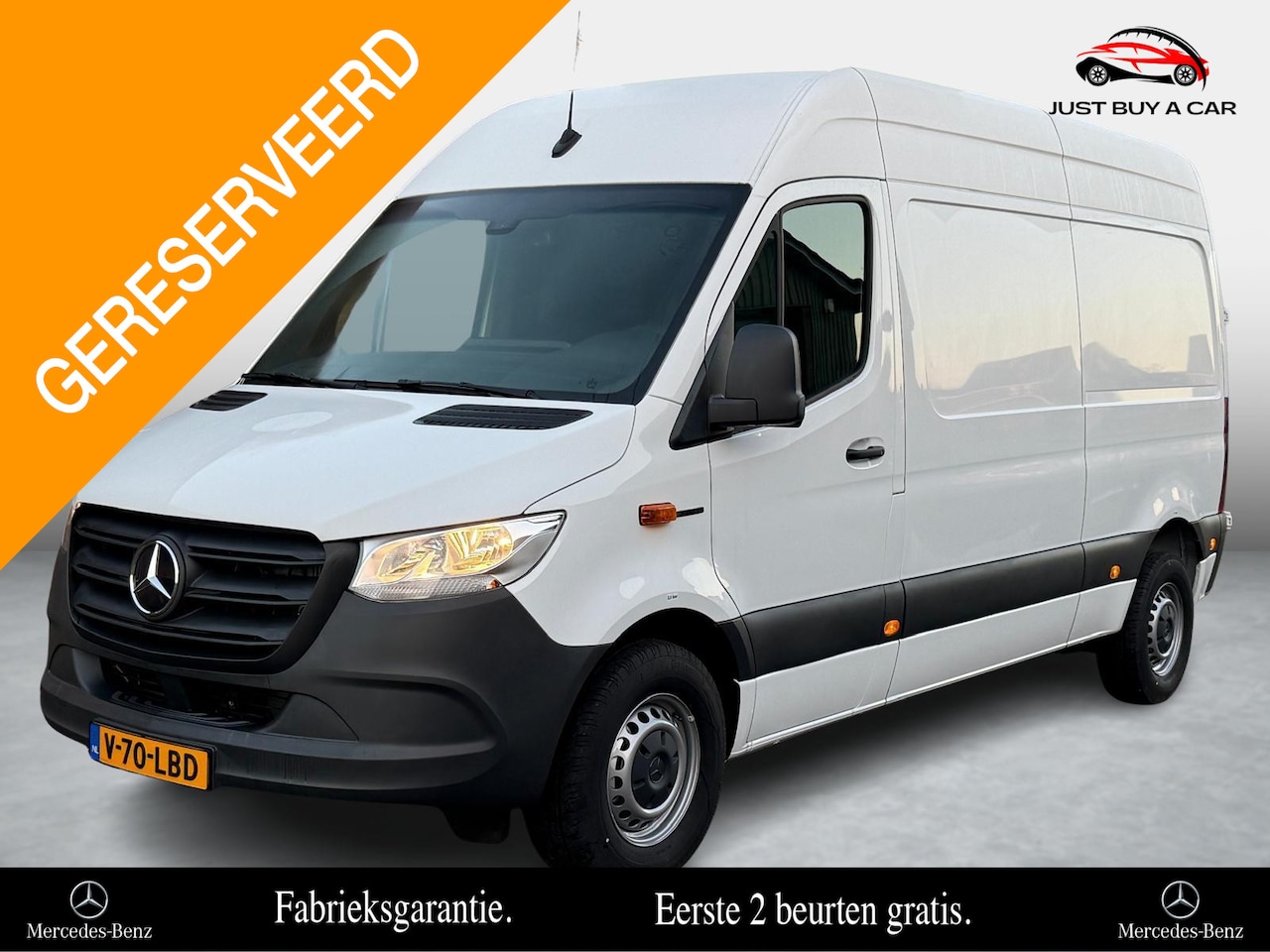 Mercedes-Benz eSprinter - eSprinter L2H2 55 kWh NP € 73.500,- / NIEUW! | Stoelverwarming | Camera | 3P | Bluetooth | - AutoWereld.nl