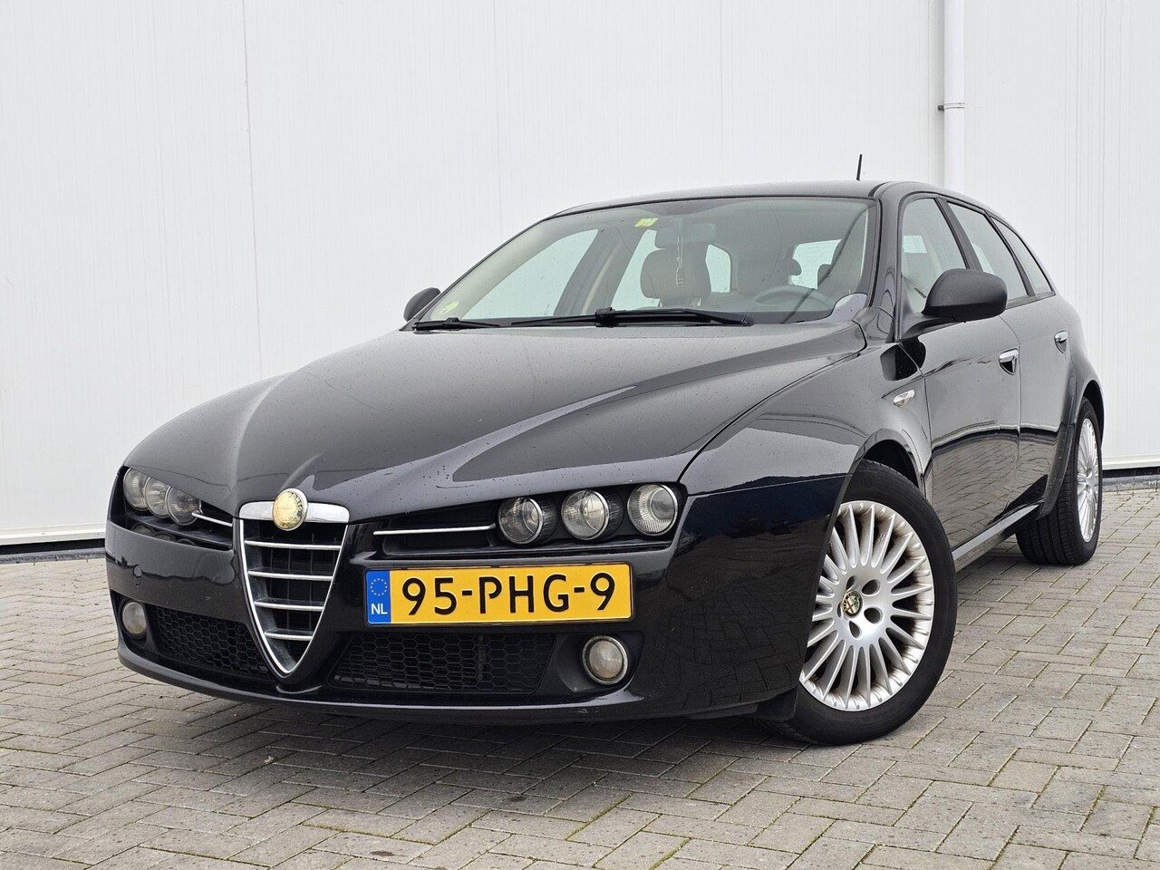 Alfa Romeo 159 Sportwagon - 2.0 JTDm Progression 170PK bj 2011 Vol Opties APK Nette Auto! - AutoWereld.nl