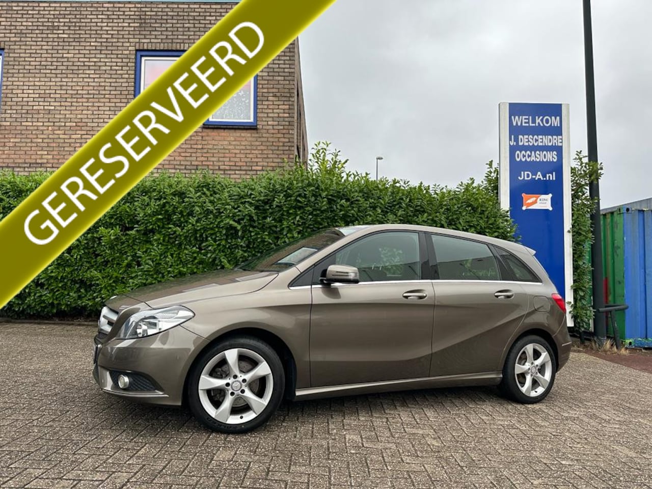 Mercedes-Benz B-klasse - 180 Climate C, Navigatie, Lmv, Pdc!!!! - AutoWereld.nl