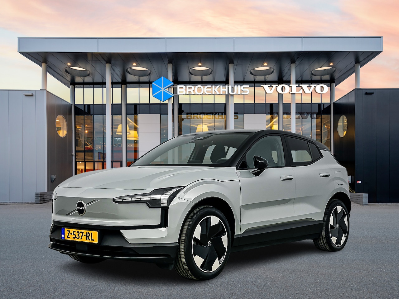 Volvo EX30 - Single Motor Extended Range Plus 69 kWh | Stoel/stuurverwarming | Getint glas | Keyless | - AutoWereld.nl