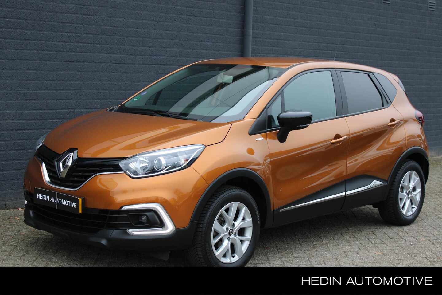 Renault Captur - TCe 90 PK Limited NL-Auto | Navigatie | Airco | Cruise Control | Radio-DAB-USB | LM-velgen - AutoWereld.nl