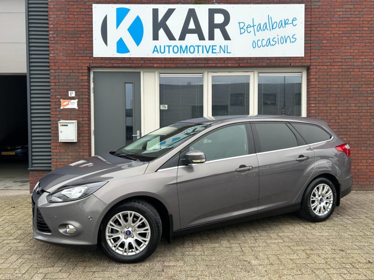 Ford Focus Wagon - 1.6 TI-VCT Titanium - PDC - Trekhaak - AutoWereld.nl