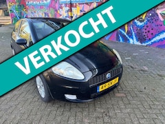 Fiat Grande Punto - Let op 86dkm nap rijd perfect wat gebruikers sporen blanke lak unieke km stand