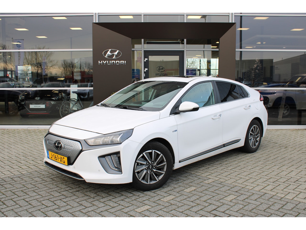 Hyundai IONIQ - Premium EV 38 kWh AUTOMATIC - AutoWereld.nl