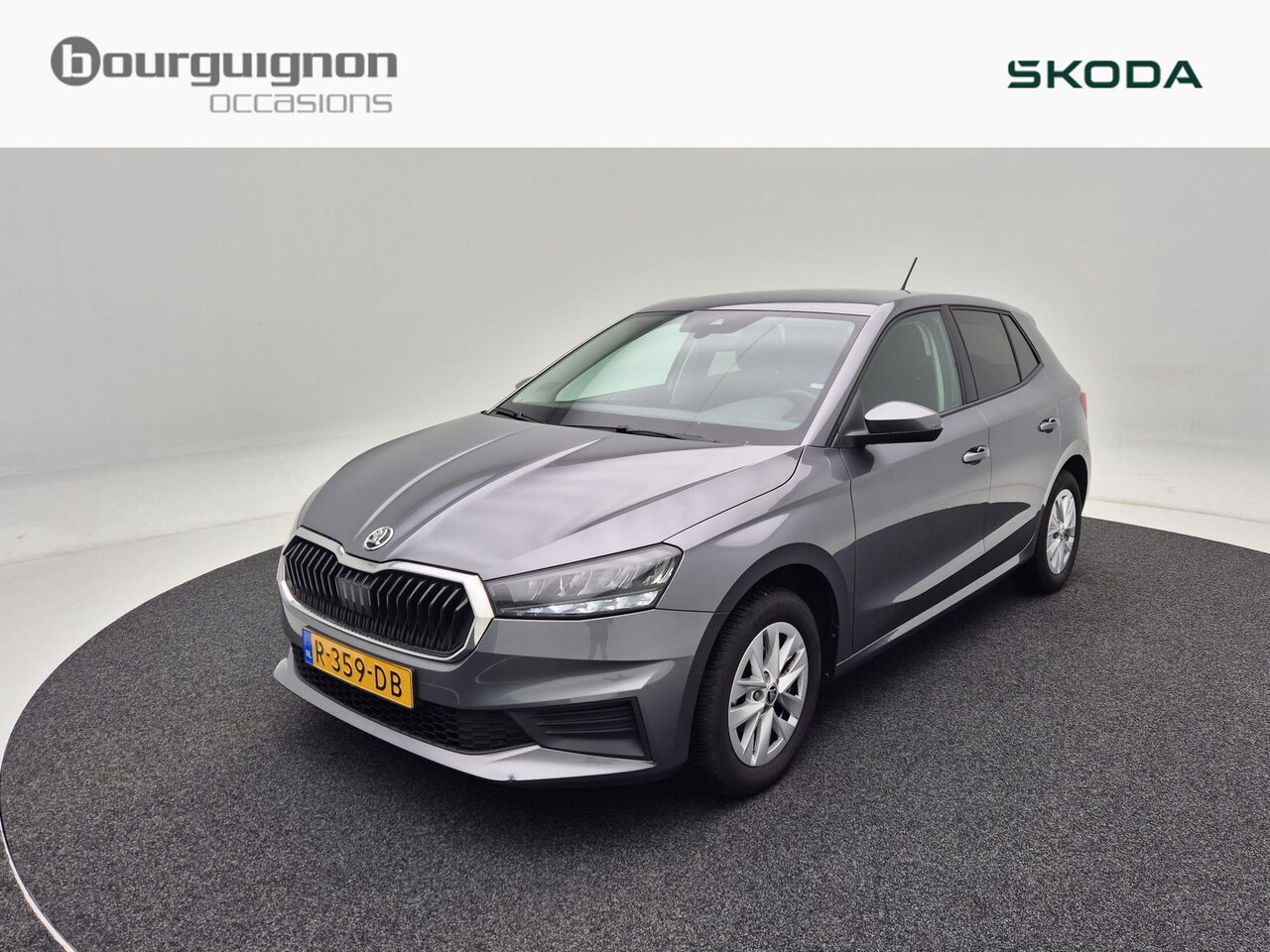 Skoda Fabia - 1.0 TSi Ambition | Navigatie | Airco | Cruise Controle | 15 Inch | Parkeersensoren | 70.40 - AutoWereld.nl