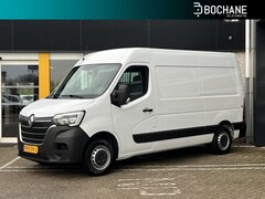 Renault Master - T33 2.3 dCi 135 L2H2 Comfort | Trekhaak | Navigatie | DAB | Parkeersensoren | Airco |