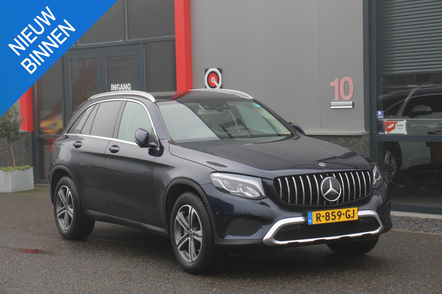 Mercedes-Benz GLC-klasse - 250 4MATIC Premium Plus Luchtvering, Trekhaak - AutoWereld.nl