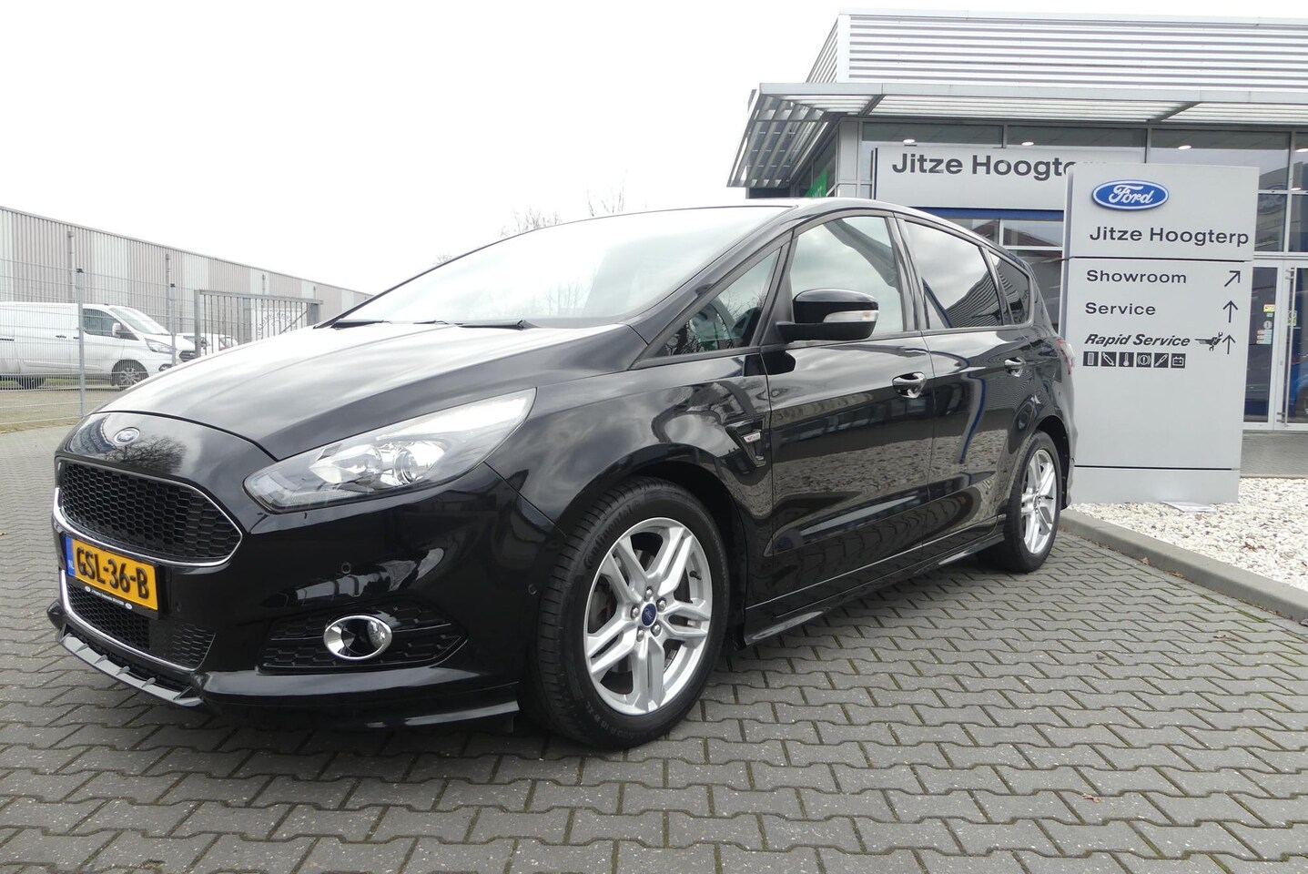 Ford S-Max - 1.5 ST-Line 7 pers. 160 pk,NAVI.KEY LESS. Park Pack, Winter Pack, 115507 km !! - AutoWereld.nl