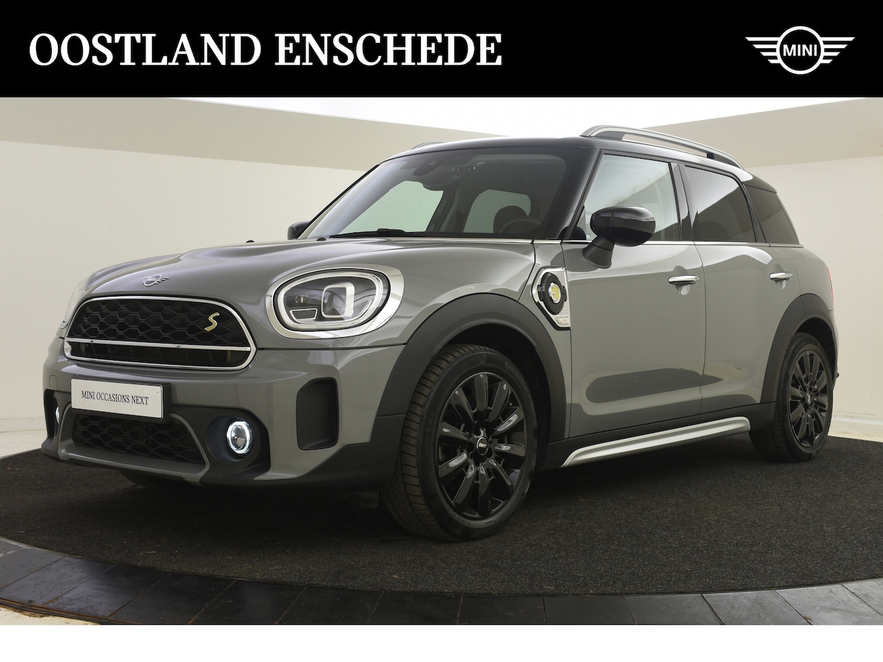 MINI Countryman - Cooper SE ALL4 Classic Automaat / LED / Comfort Access / Navigatie / Cruise Control / Comf - AutoWereld.nl