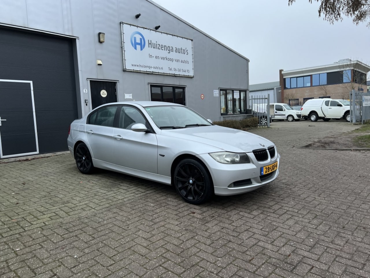 BMW 3-serie - 318i| SEDAN| AIRCO| EXPORT - AutoWereld.nl