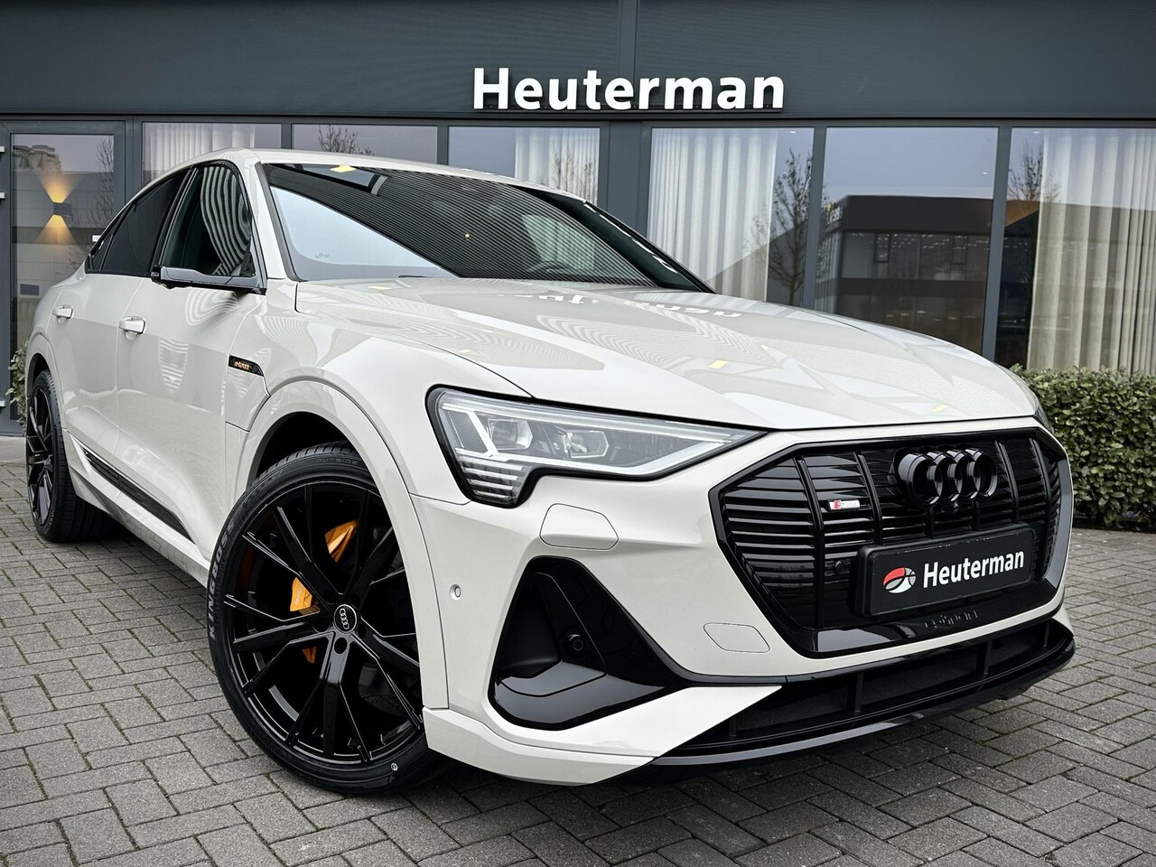 Audi e-tron Sportback - 50 Quattro S Line Black/ Krijt/ RS Zetels/ B&O - AutoWereld.nl