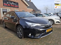 Toyota Avensis Touring Sports - 1.8 VVT-i Executive team D. O.a: stoelverw, cruise, camera, bluetooth Prijs rijklaar incl