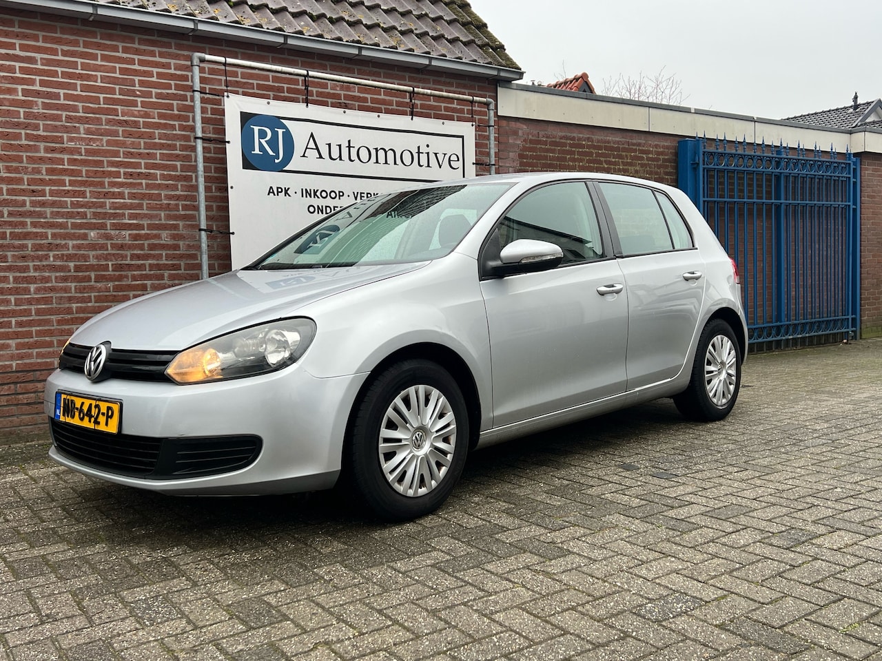 Volkswagen Golf - 1.4 Easyline APK/5DEURS - AutoWereld.nl