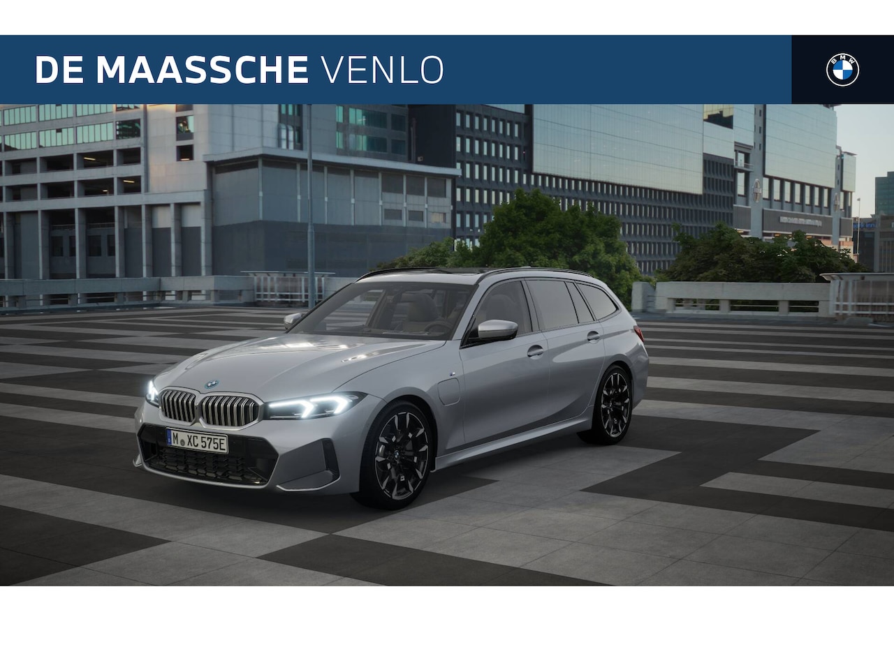 BMW 3-serie Touring - 330e High Executive M Sport Automaat / Panoramadak / Sportstoelen / Adaptieve LED / Comfor - AutoWereld.nl