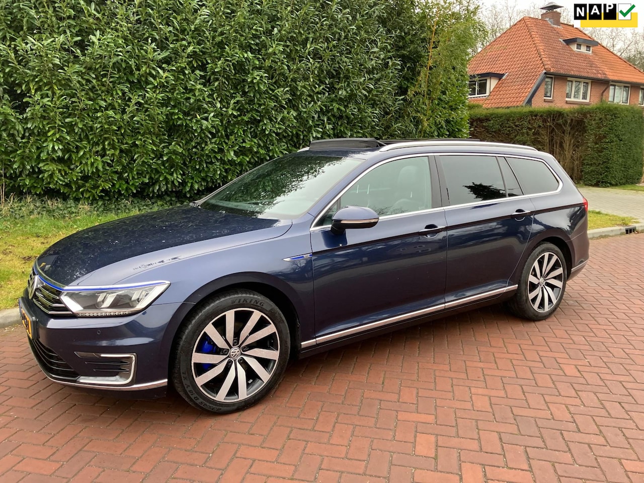 Volkswagen Passat Variant - 1.4 TSI GTE virtual cockpit vol leer panorama dak rijd heerlijk vele extra´s - AutoWereld.nl