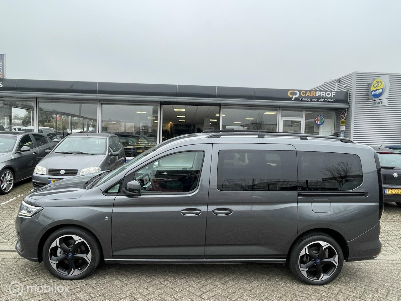 Volkswagen Caddy Maxi - Ford Tourneo Connect) MPV Lengte 2 - AutoWereld.nl