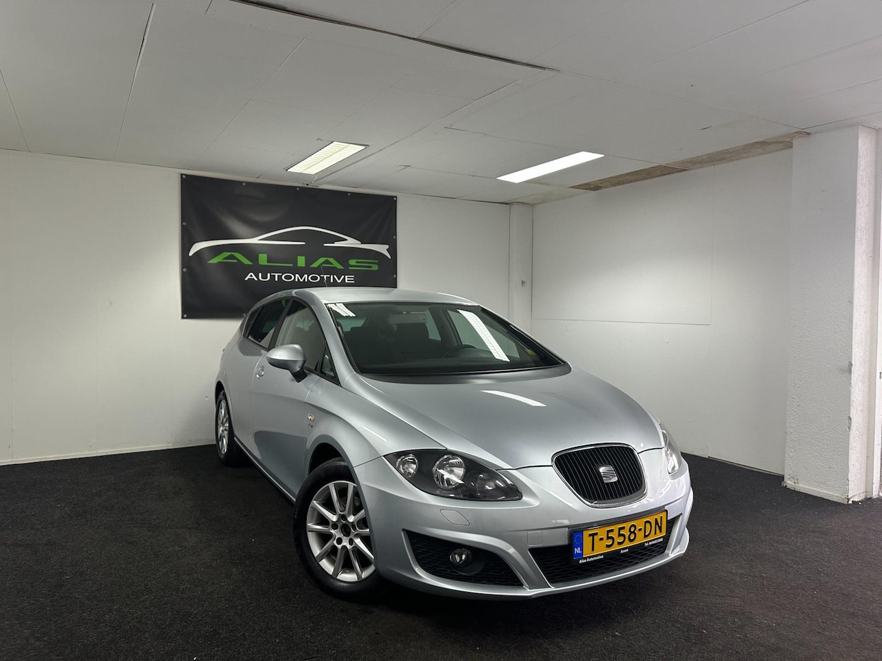 Seat Leon - 1.4 TSI Style 2009 Grijs AIRCO - PDC - USB/AUX - APK 2024 - NAP! - AutoWereld.nl