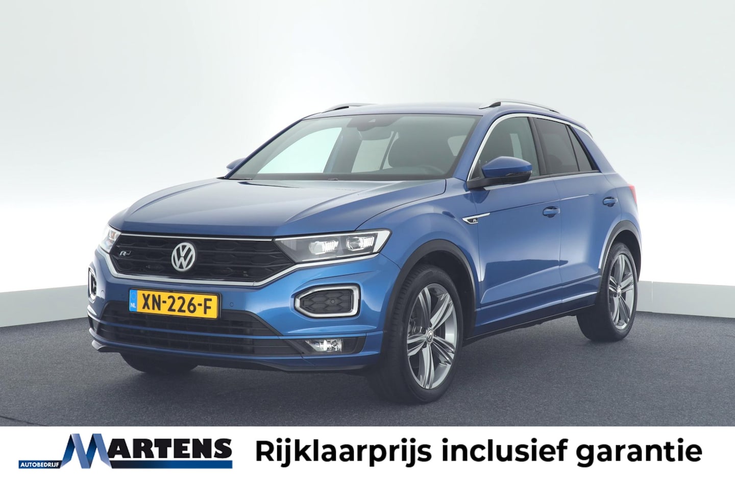 Volkswagen T-Roc - 2.0 TSI 190pk DSG 4Motion 2x R-Line Trekhaak Camera Keyless Virtual Cockpit Navigatie - AutoWereld.nl