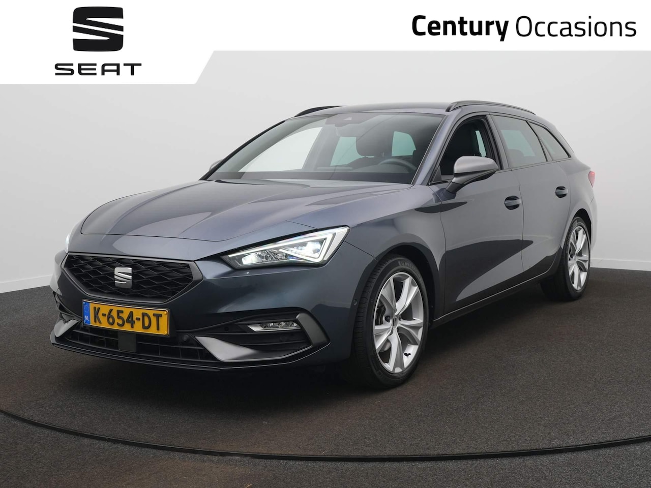 Seat Leon Sportstourer - 1.5 eTSI FR Launch Edition / Acc / Sensoren / Navigatie - AutoWereld.nl