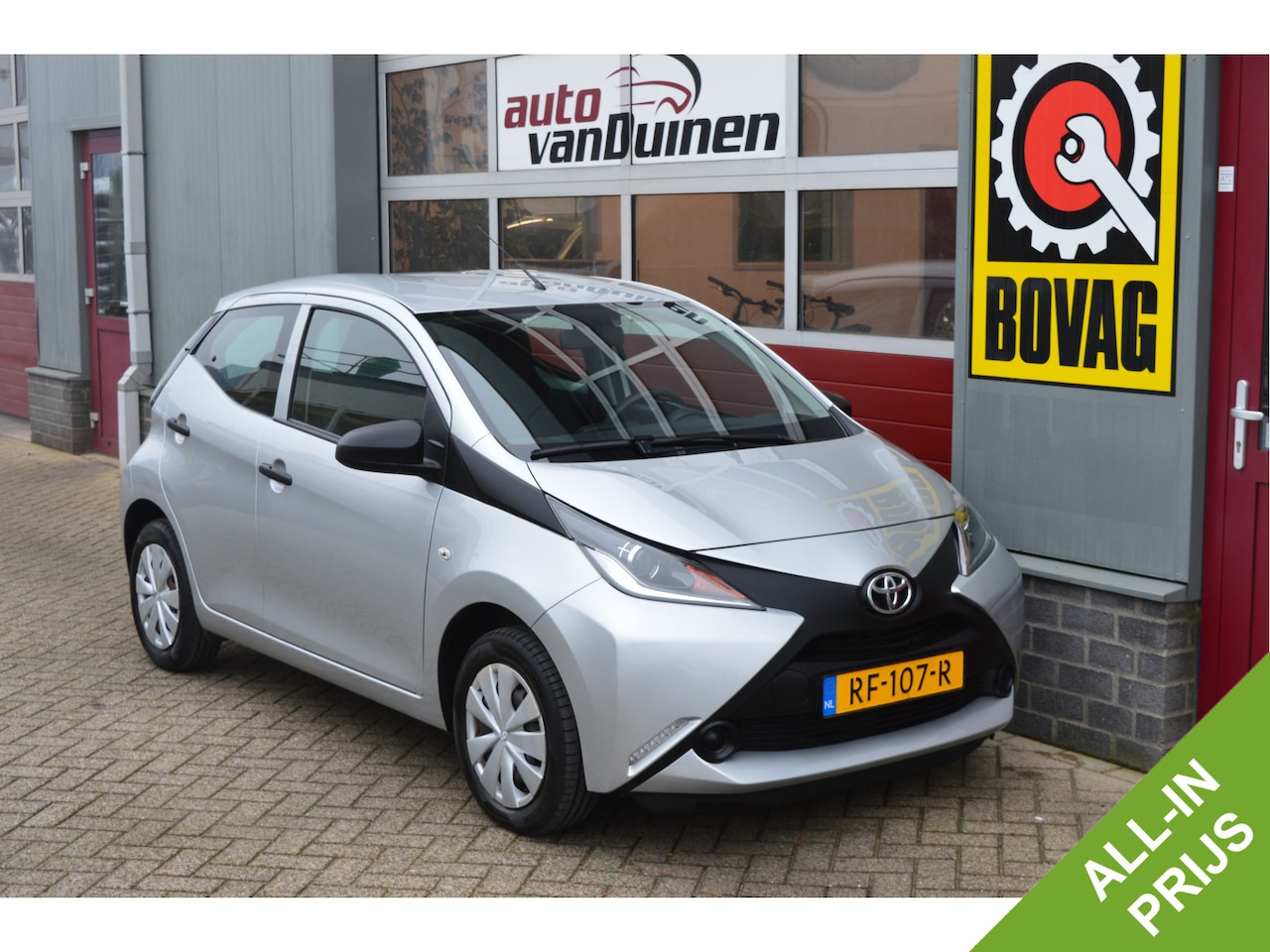 Toyota Aygo - 1.0 VVT-i x-fun O.a: Airco, Bluetooth, Radio, Rijklaar, Etc. All-in prijs! - AutoWereld.nl