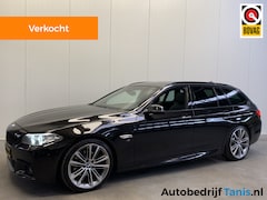 BMW 5-serie Touring - 520i High Executive M-Sport LEDER-PANODAK-NAVI-ECC-PDC-LANE ASSIST