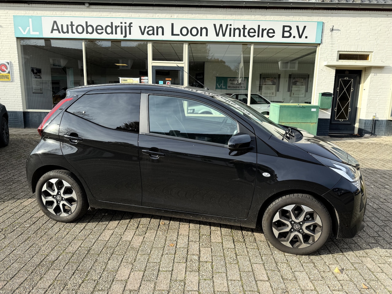 Toyota Aygo - 1.0 VVT-i x-joy 1.0 VVT-i x-joy - AutoWereld.nl