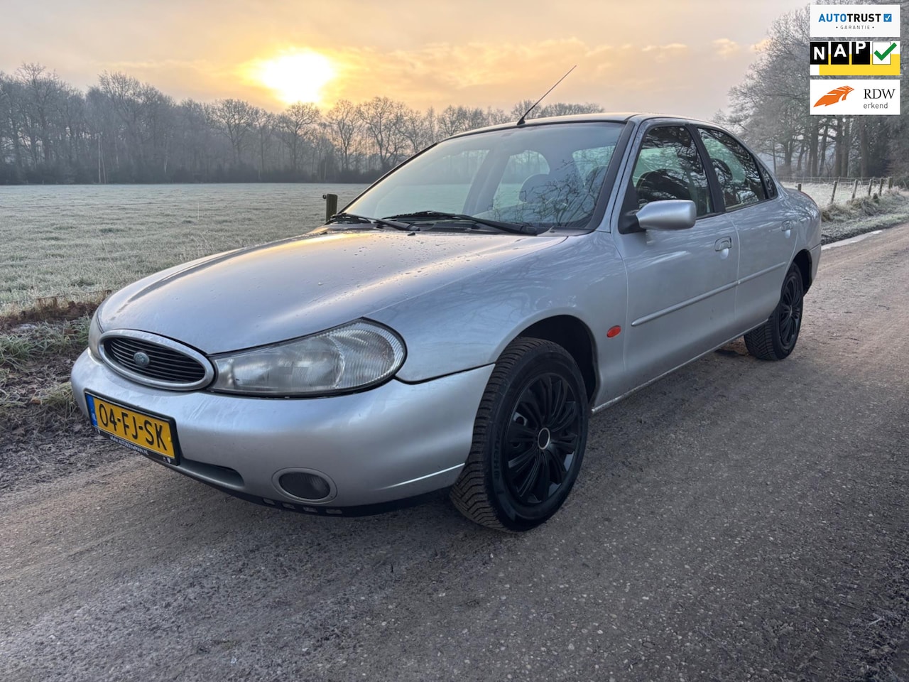 Ford Mondeo - 1.8-16V Ghia Platinum LEER | CLIMA | CRUISE | ORIG NL AUTO | APK 05-2025 - AutoWereld.nl