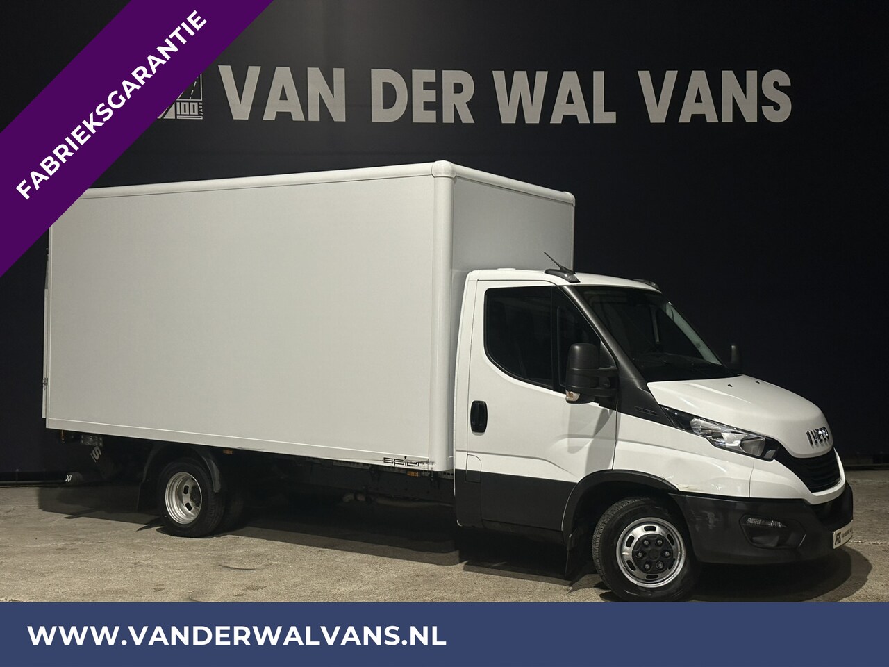 Iveco Daily - 35C16V 156pk **BPM VRIJ voor de Ondernemer** Bakwagen Laadklep Fabrieksgarantie Euro6 Airc - AutoWereld.nl